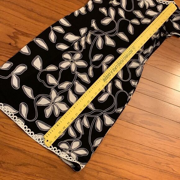 Joseph Ribicoff Size 12 black and white floral dress - Picture 8 of 10